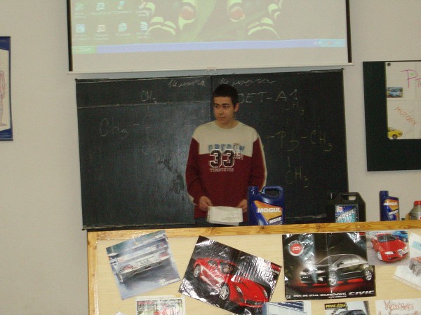 Projektov vuka v 9.B - hodina chemie