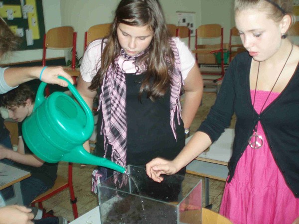 Při hodině chemicko-biologických praktik